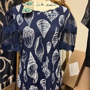 Nordstorm Navy Blue Seashell Print shirt